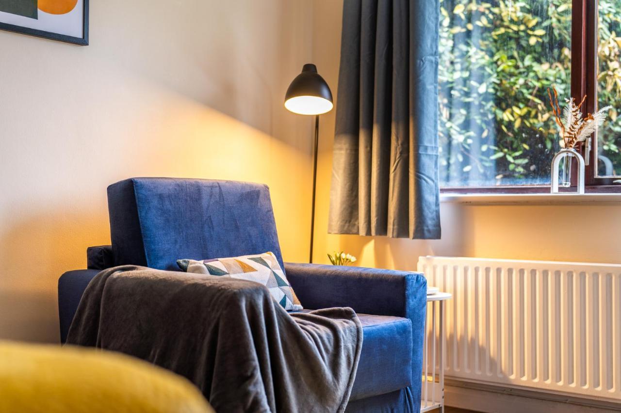 Grange Studio Apartment - Heathrow Staines-upon-Thames Zewnętrze zdjęcie